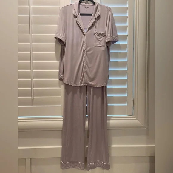 Cozy Earth Women's Bamboo Viscose Stretch Pajama Set - Picture 11 of 11